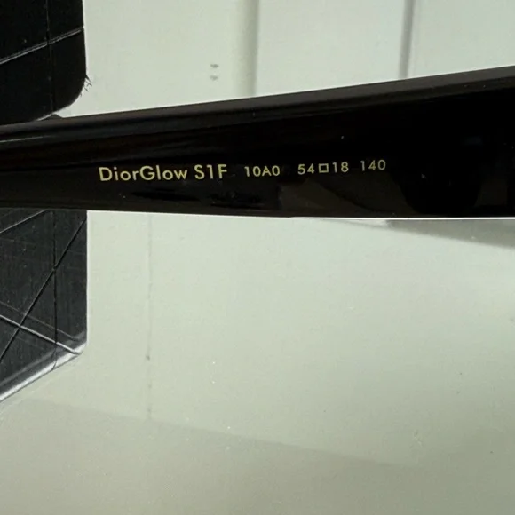 Dior Elegant Black Sunglasses - Picture 8 of 10